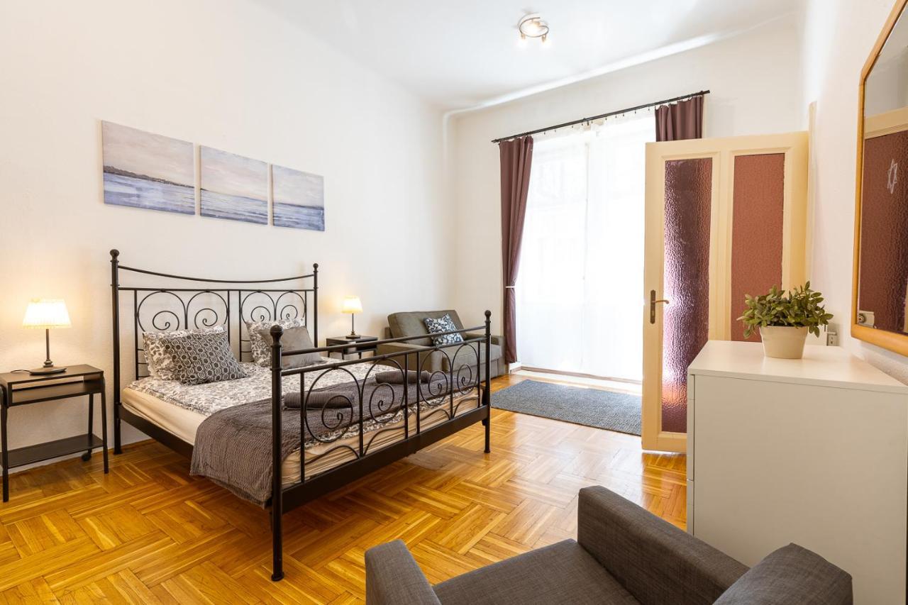 בודפשט Lovely Apartment Close To Synagogue And Szimpla Garden מראה חיצוני תמונה